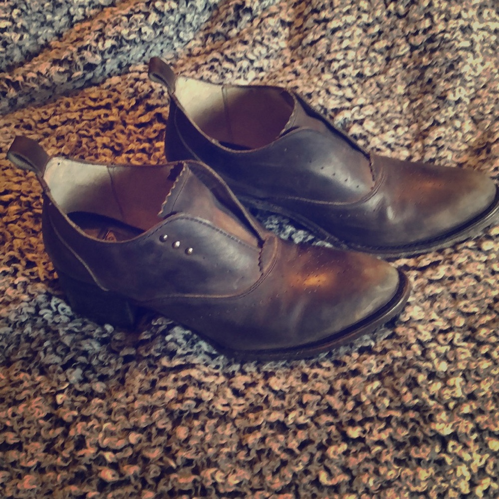 Freebird Sadie size 8 black